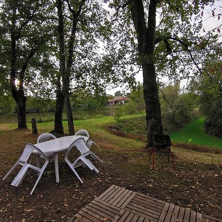 Saint-Aubin-le-Cloud Camping De La Chagnee חדר תמונה