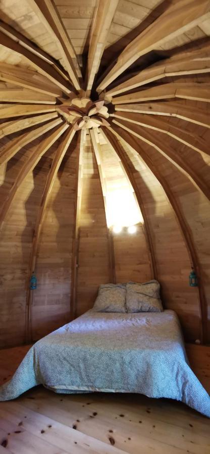 Saint-Aubin-le-Cloud Camping De La Chagnee מראה חיצוני תמונה