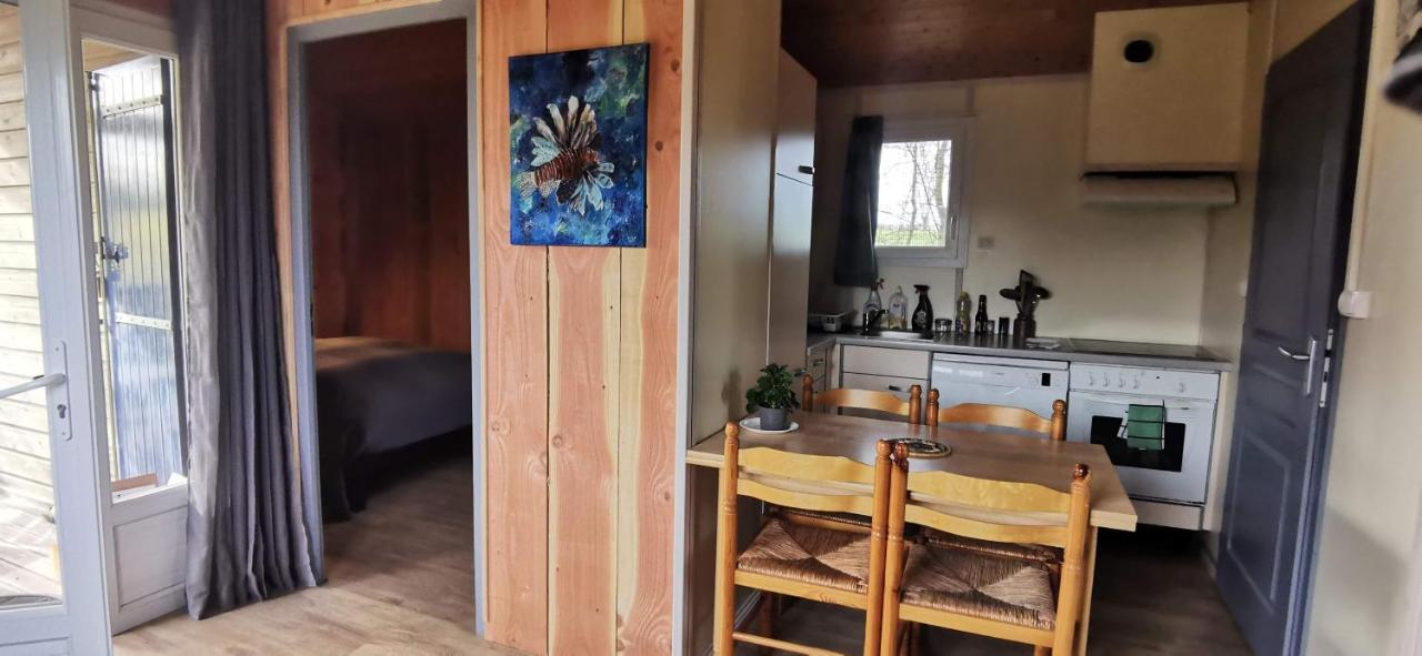Saint-Aubin-le-Cloud Camping De La Chagnee מראה חיצוני תמונה