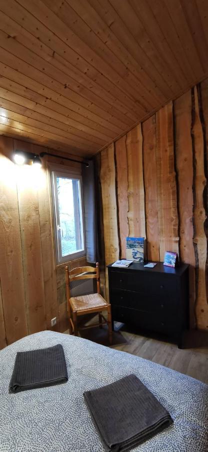 Saint-Aubin-le-Cloud Camping De La Chagnee מראה חיצוני תמונה